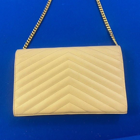 I am selling bosses YSL bag. Only worn 2 times - Picture 6 of 7